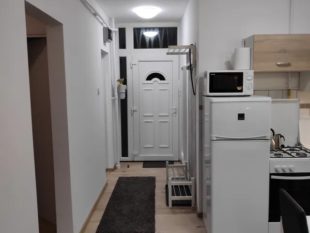 Kiadó lakás Eger, Lajosváros 60 nm