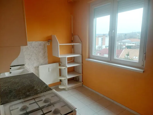 Eladó lakás Eger, Lajosváros 54 nm