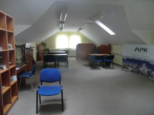 Kiadó kereskedelmi és ipari ingatlan Eger 90 nm