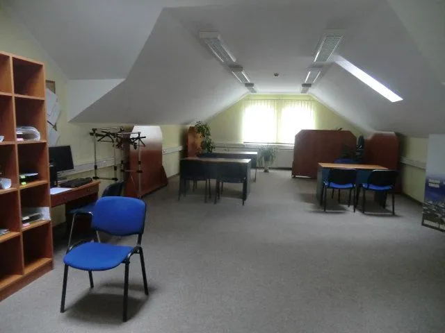 Kiadó kereskedelmi és ipari ingatlan Eger 90 nm