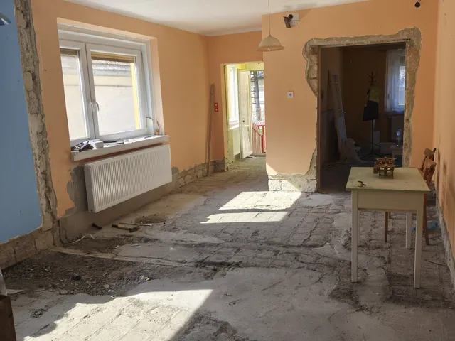 Eladó ház Besenyőtelek 90 nm