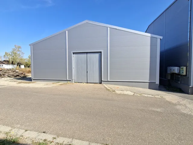 Kiadó kereskedelmi és ipari ingatlan Eger 300 nm