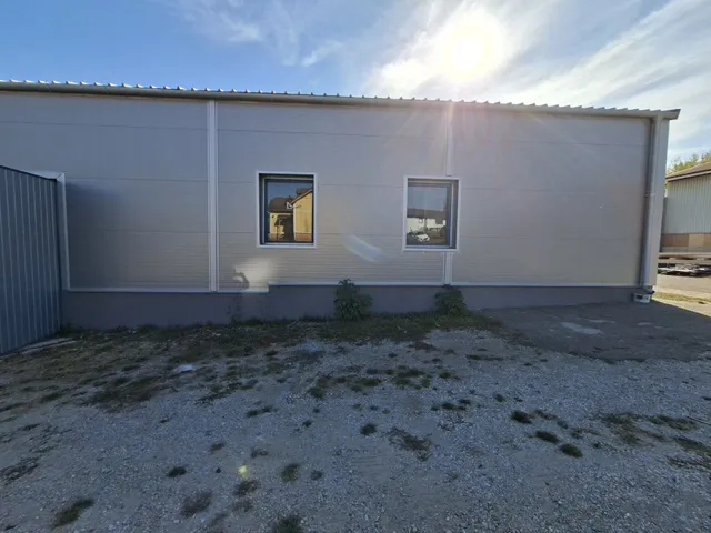 Kiadó kereskedelmi és ipari ingatlan Eger 300 nm