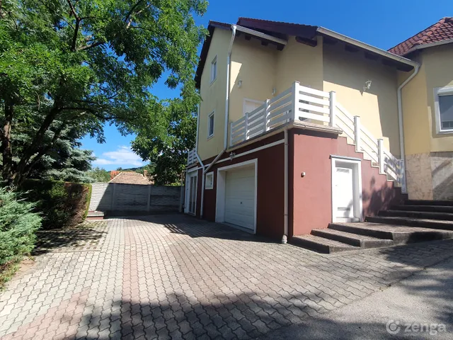 Eladó ház Baj 192 nm