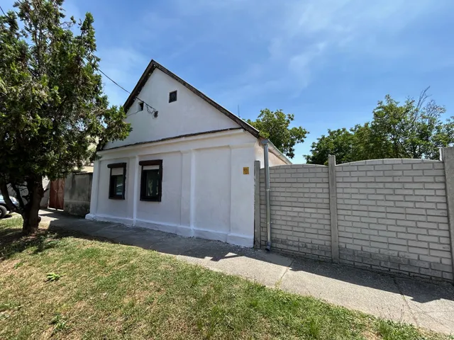 Eladó ház Siklós 110 nm