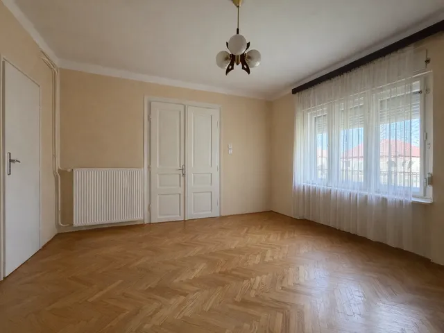 Eladó ház Siklós 100 nm