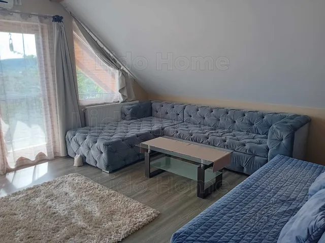 Eladó ház Balatonfűzfő 180 nm