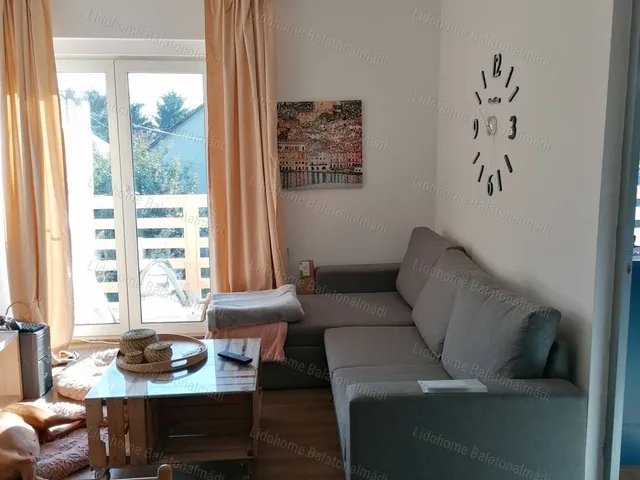Eladó ház Balatonakarattya 140 nm