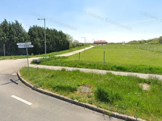 Eladó telek Berhida 864 nm