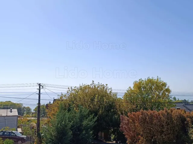 Eladó nyaraló Balatonakarattya 142 nm