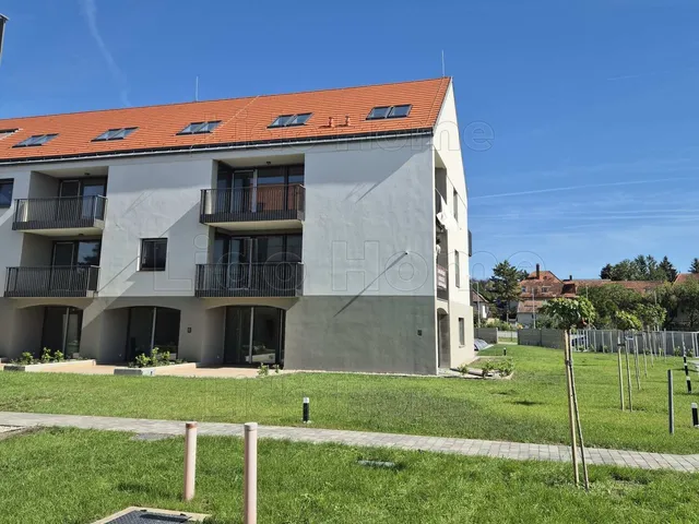 Eladó lakás Aszófő 64 nm