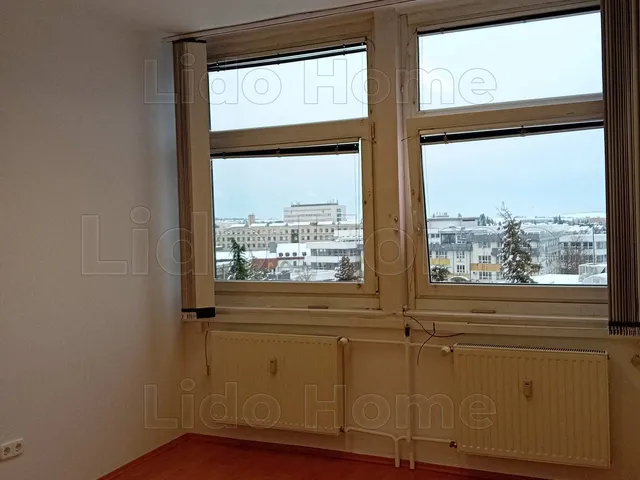Eladó kereskedelmi és ipari ingatlan Veszprém, Belváros 62 nm