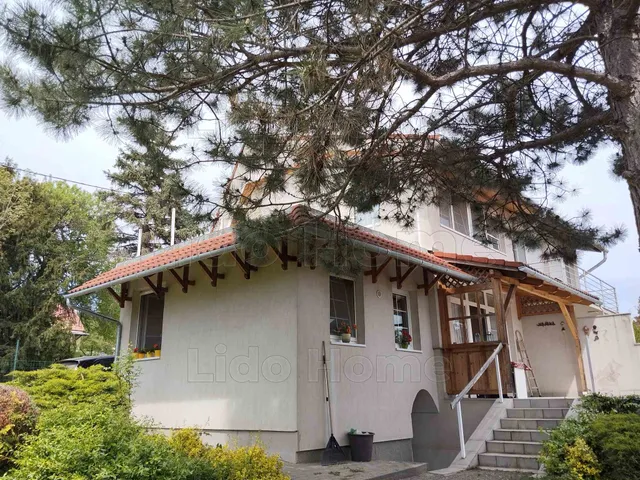 Eladó üdülő és hétvégi ház Balatonalmádi 74 nm