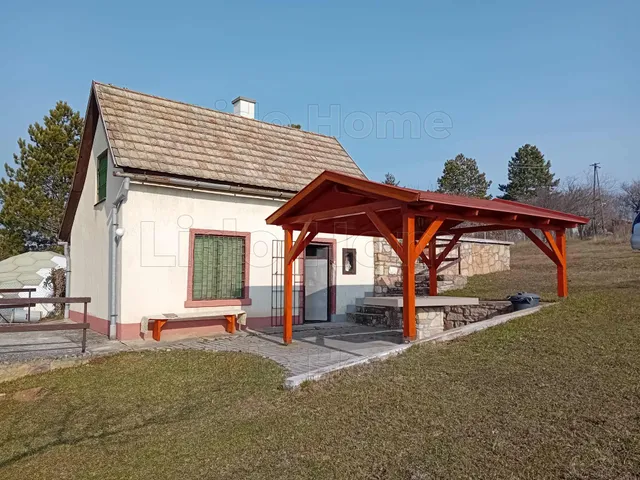 Eladó mezőgazdasági ingatlan Lovas 50 nm