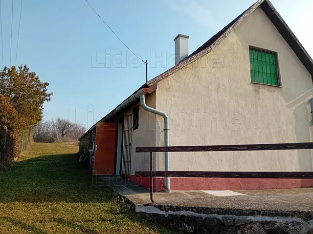 Eladó mezőgazdasági ingatlan Lovas 50 nm