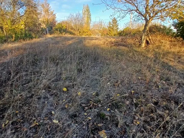 Eladó telek Balatonfőkajár 1520 nm