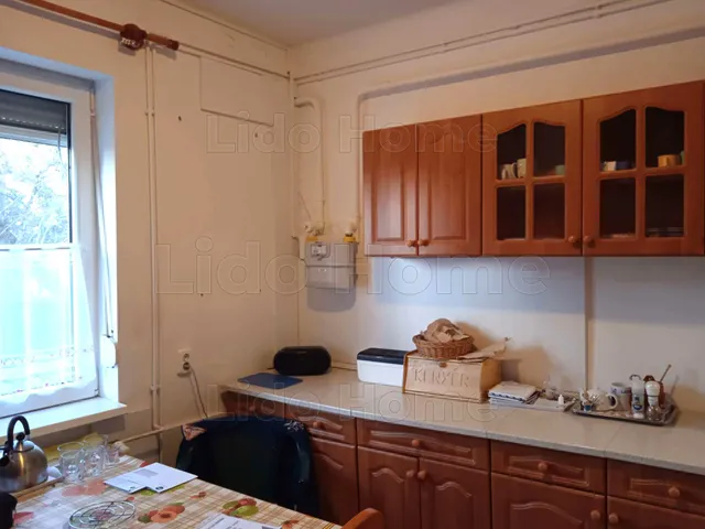 Eladó lakás Veszprém, Újtelep 78 nm