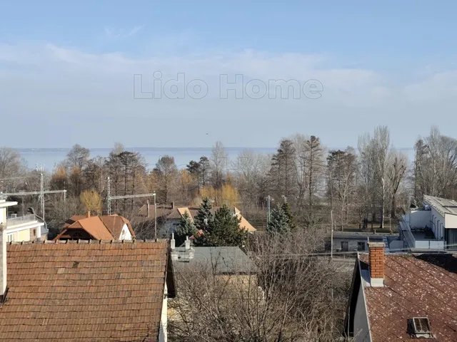 Eladó üdülő és hétvégi ház Balatonalmádi 285 nm