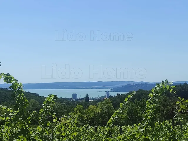 Eladó mezőgazdasági ingatlan Balatonfüred 30 nm