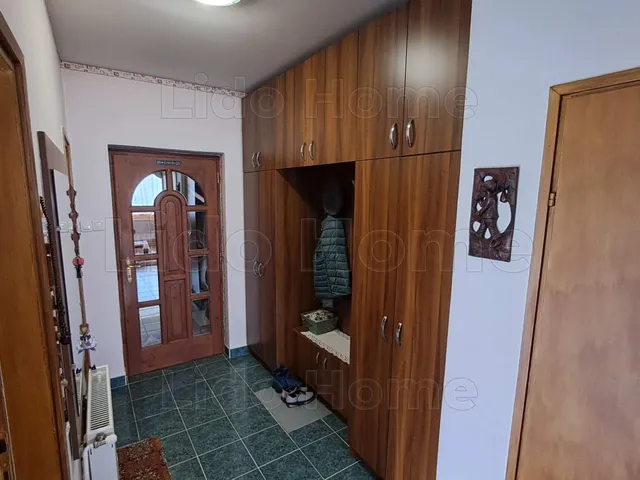 Eladó ház Olaszfalu 200 nm