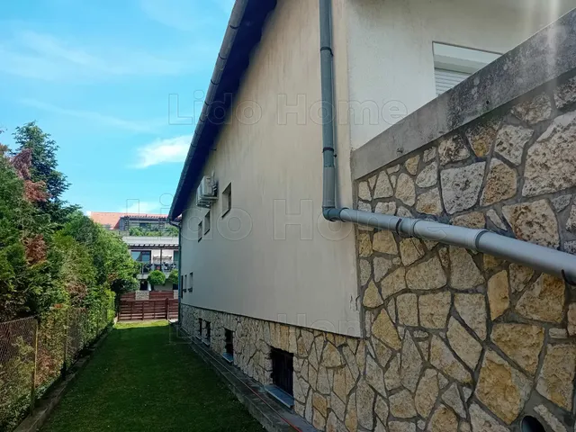 Eladó ház Balatonfüred, Belváros 340 nm