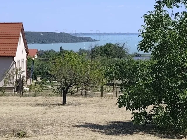 Eladó mezőgazdasági ingatlan Balatonalmádi 1652 nm
