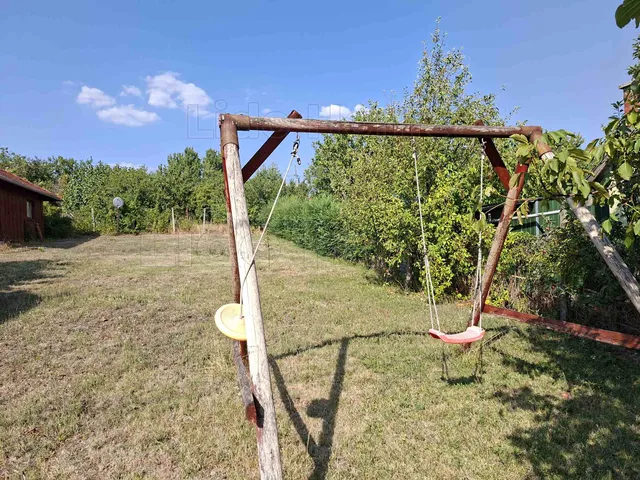 Eladó mezőgazdasági ingatlan Várpalota 18 nm