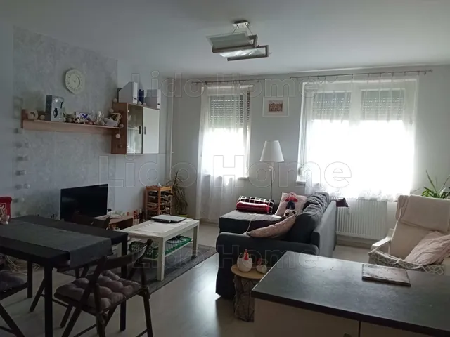 Eladó lakás Veszprém, Jutasi úti lakótelep 42 nm