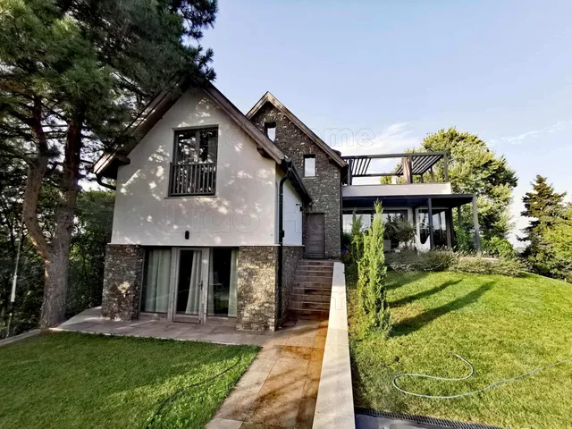 Eladó ház Tihany 190 nm
