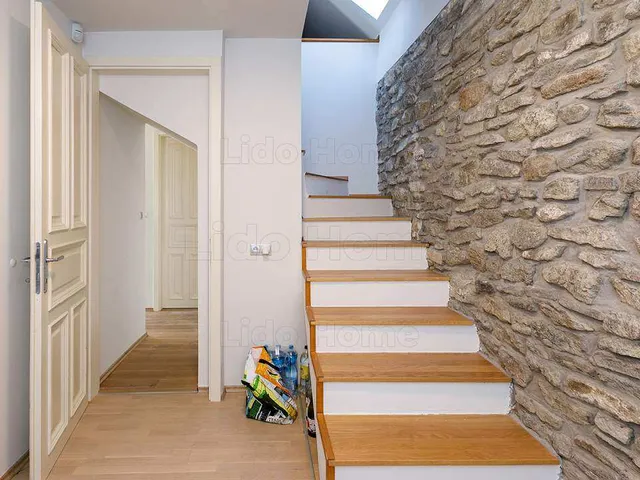 Eladó ház Tihany 300 nm