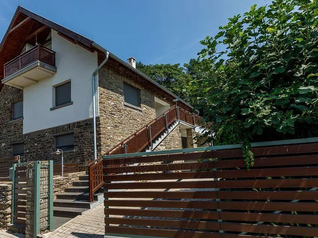 Eladó ház Tihany 300 nm