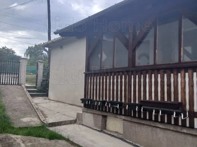 Eladó ház Pétfürdő 100 nm