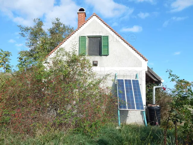 Eladó üdülő és hétvégi ház Pécsely 60 nm