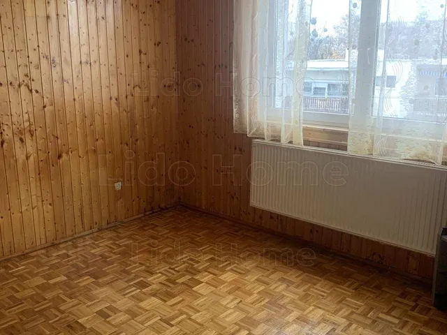 Eladó lakás Veszprém, Újtelep 84 nm