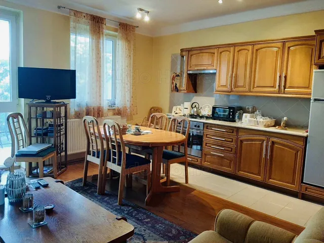 Eladó lakás Balatonfüred, Belváros 70 nm