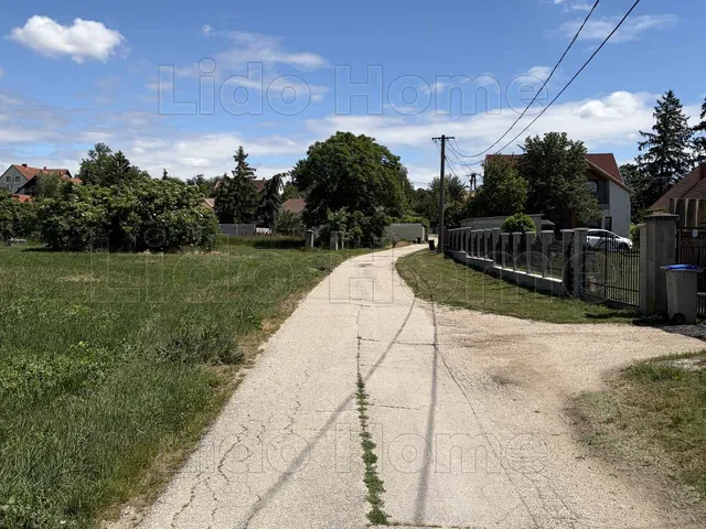 Eladó telek Balatonfőkajár 845 nm