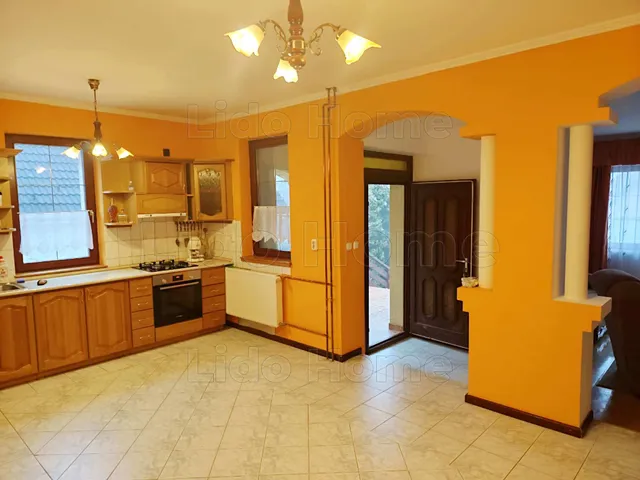 Eladó ház Felsőörs 182 nm