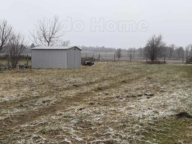 Eladó telek Balatonfőkajár 1000 nm