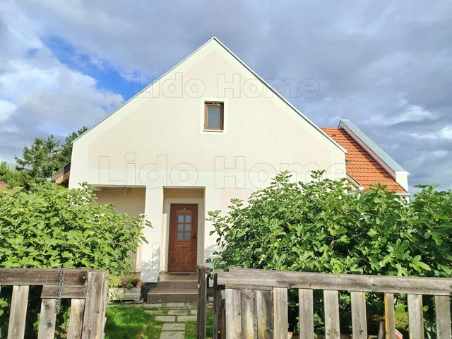 Eladó ház Felsőörs 120 nm