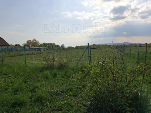 Eladó telek Balatonakali 1000 nm