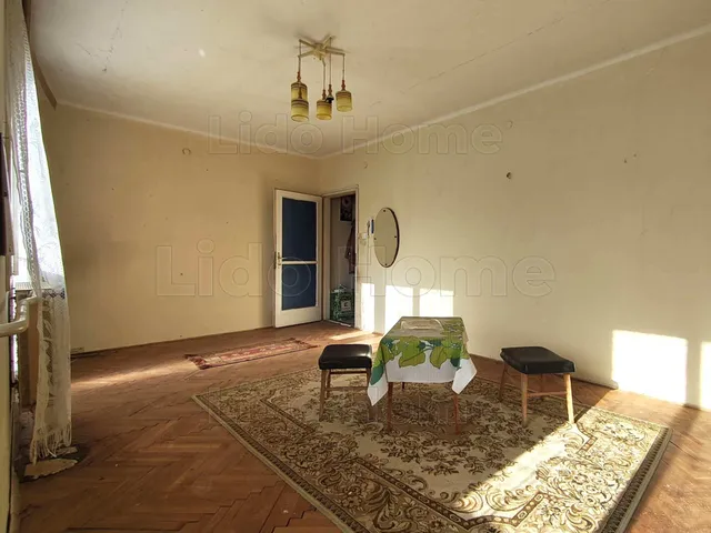 Eladó lakás Balatonfűzfő 76 nm