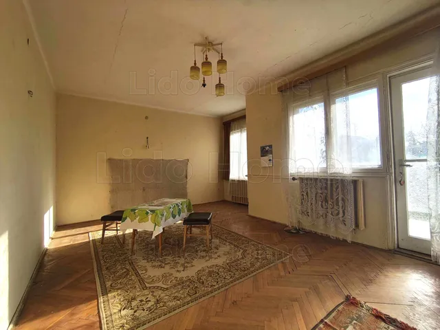 Eladó lakás Balatonfűzfő 76 nm