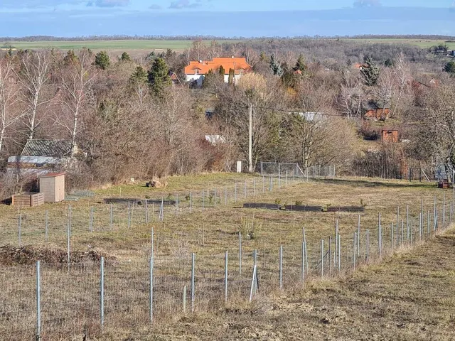 Eladó telek Balatonkenese 1586 nm