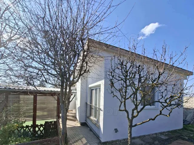 Eladó mezőgazdasági ingatlan Balatonfőkajár 80 nm