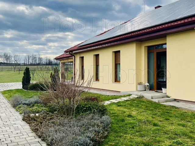 Eladó ház Márkó 121 nm