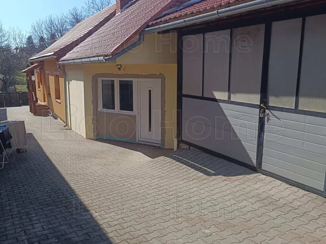 Eladó ház Szentgál 108 nm