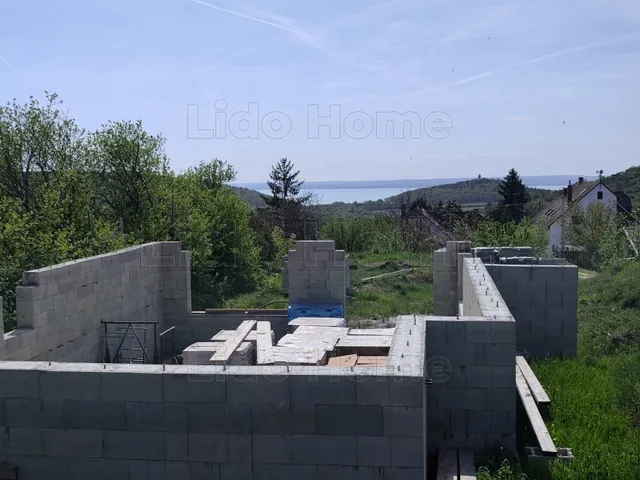 Eladó telek Felsőörs 1117 nm