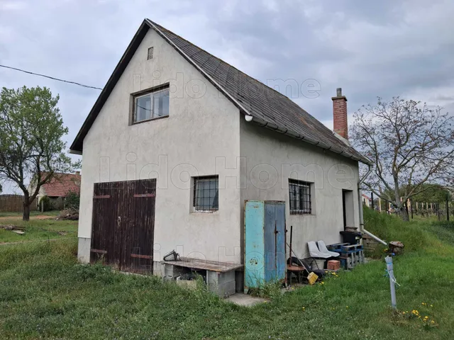 Eladó mezőgazdasági ingatlan Pétfürdő 55 nm