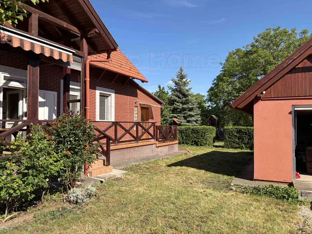 Eladó ház Balatonfőkajár 144 nm