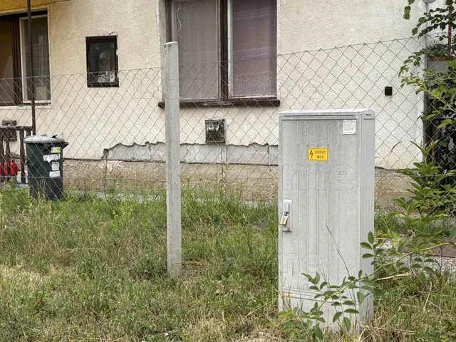 Eladó telek Balatonkenese 689 nm